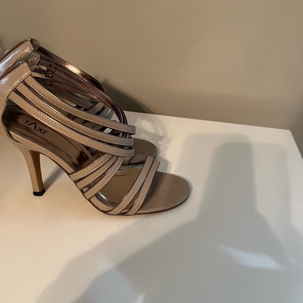Taxi Sandals!